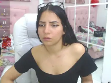 Zoe-cortezz  live sex cam