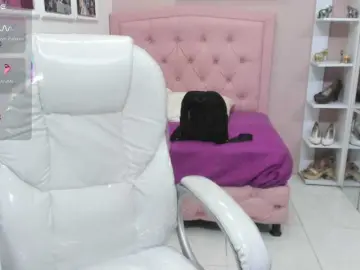 Zoe-cortezz  live sex cam