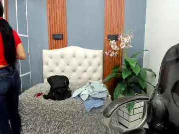 Zoe-cortezz  live sex cam