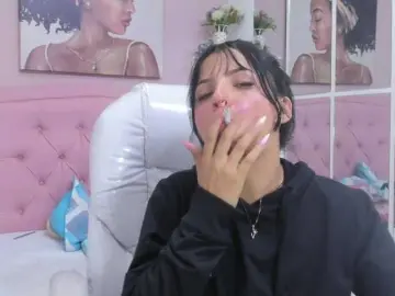 Zoe-cortezz  live sex cam