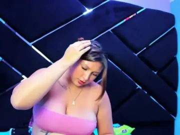 DulceeCherry  live sex cam