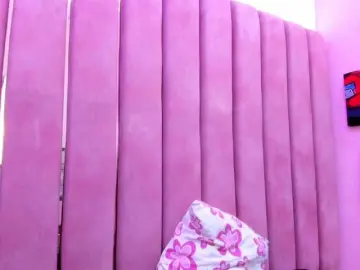DulceeCherry  live sex cam