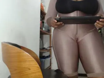 LiraRusso1  live sex cam