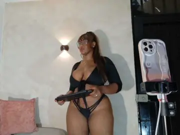 LiraRusso1  live sex cam