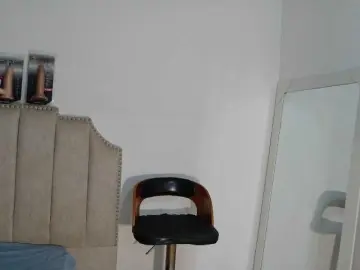 LiraRusso1  live sex cam