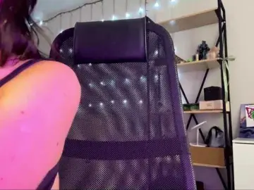 RosyCrisper  live sex cam