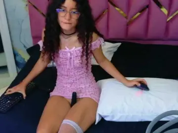 Fluffydirtymind  live sex cam