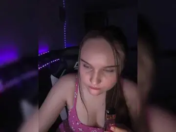 AnnabelleKis  live sex cam