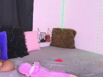Candyb  live sex cam