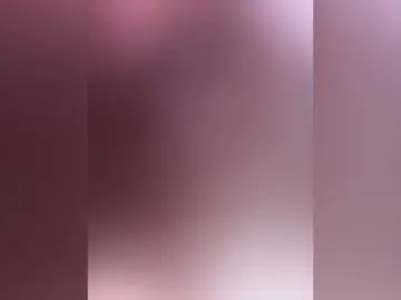 DiamondXx  live sex cam