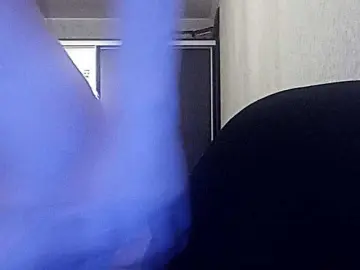 Mamie-Crys  live sex cam