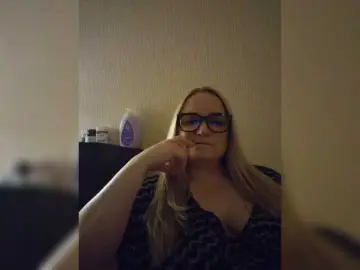 NIKI36F  live sex cam