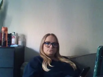 NIKI36F  live sex cam