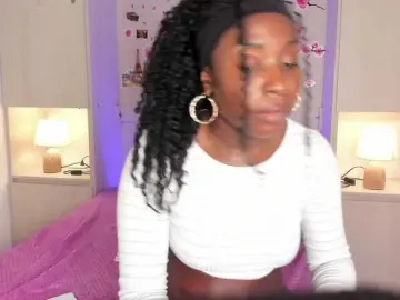 TaylorBloom  live sex cam