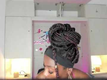 TaylorBloom  live sex cam