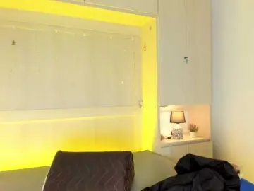 TaylorBloom  live sex cam