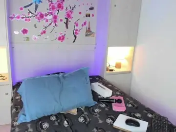 TaylorBloom  live sex cam