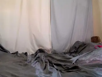 XHelenaX99  live sex cam