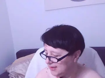 ChristaRose  live sex cam