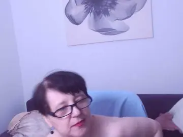 ChristaRose  live sex cam