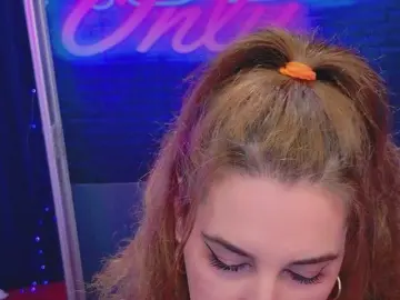 KarinaNoire  live sex cam