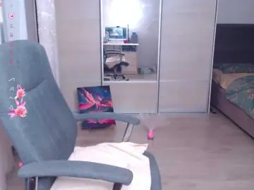 Lana--Nova  live sex cam