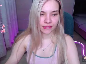 Lana--Nova  live sex cam
