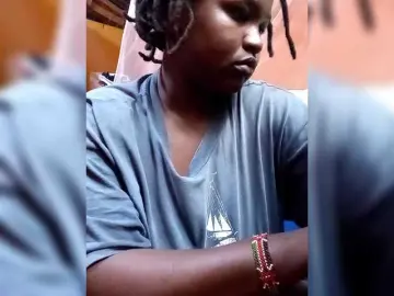 Pretty-mama  live sex cam