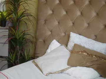 TiffanyTaboo  live sex cam