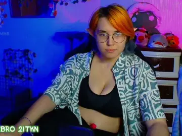 Tricky-Kitsune  live sex cam