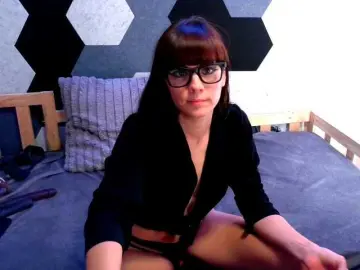 Babygirl1989xxx  live sex cam