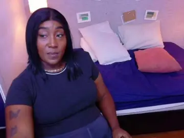 Kiara-evanss  live sex cam