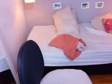 Kiara-evanss  live sex cam