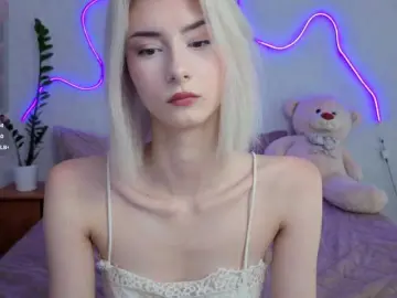 Kittysocutie  live sex cam