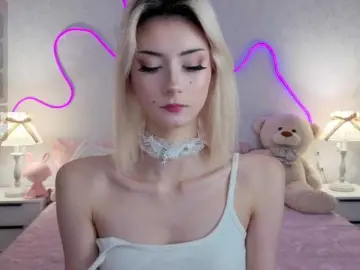Kittysocutie  live sex cam