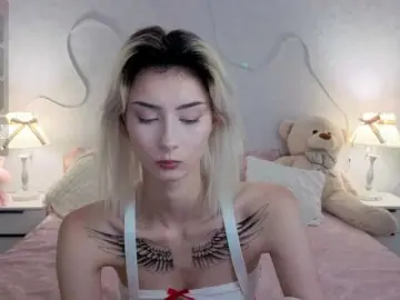 Kittysocutie  live sex cam