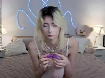 Kittysocutie  live sex cam