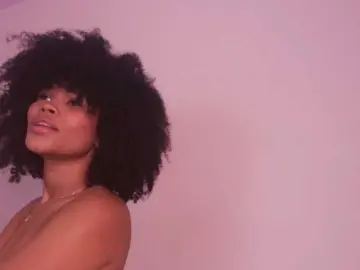 Naia-blesed  live sex cam