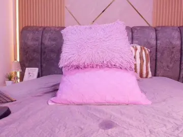 Naia-blesed  live sex cam
