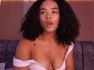 Naia-blesed  live sex cam