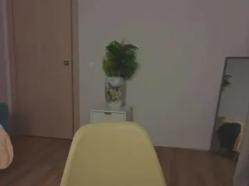 EmiliaDrol  live sex cam