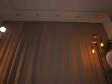 Kary-Cherry  live sex cam