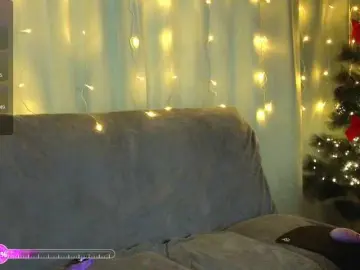 Cutie-fox20  live sex cam