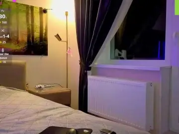 Cutie-fox20  live sex cam