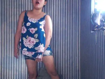 Ladynakedpusy  live sex cam