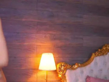 JuicyJessye  live sex cam