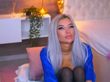 JuicyJessye  live sex cam