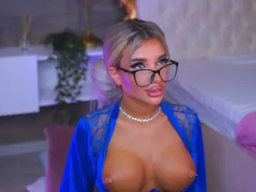JuicyJessye  live sex cam