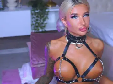 JuicyJessye  live sex cam