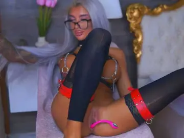 JuicyJessye  live sex cam